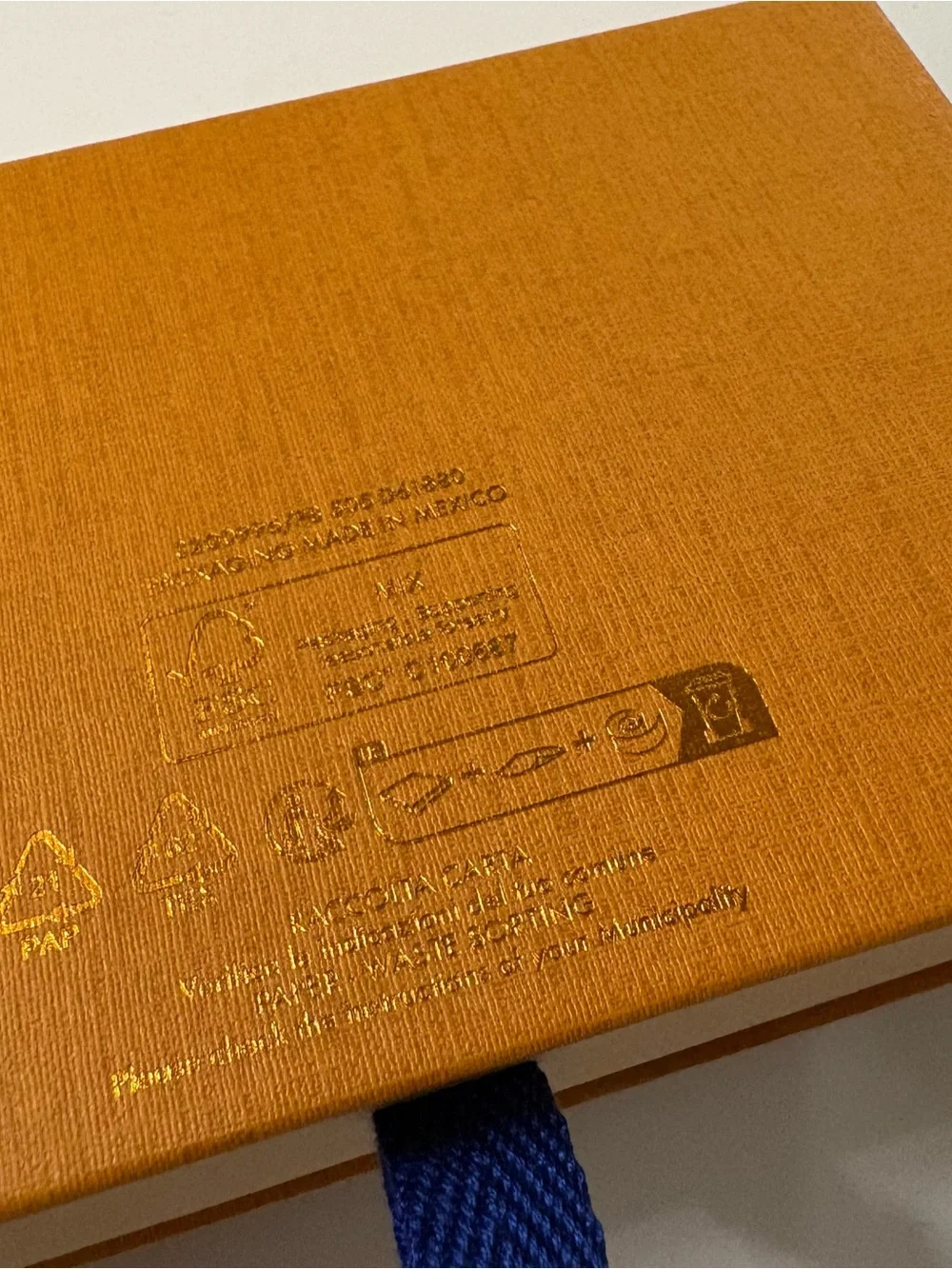 Louis Vuitton Small Wallet or card case gift box and gift tag with ribbon